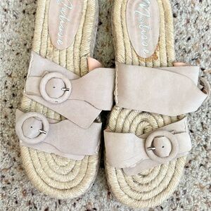 Matisse Women's Tan Buckle Sandals